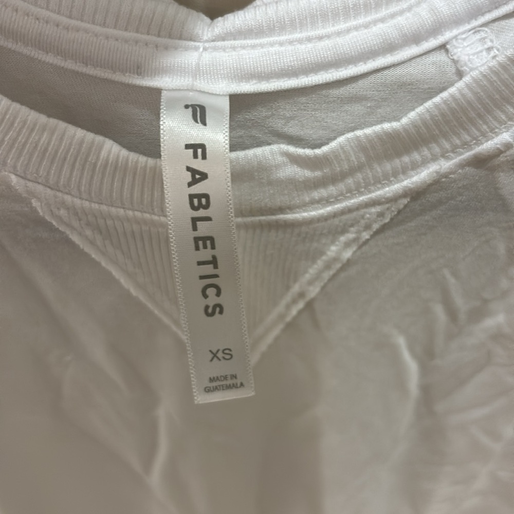Fabletics Tee - Picture 2 of 3